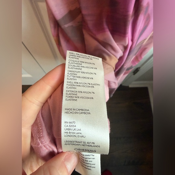 By Anthropologie Long-Sleeve Printed Mesh Midi Dress Pink Size XL - Picture 9 of 9